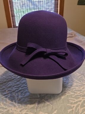 Vintage SCALA 100% WOOL Purple Bow Hat